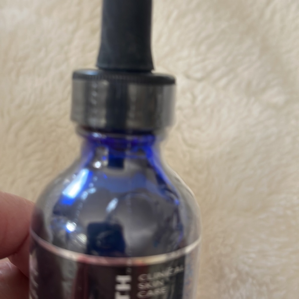 Brand new sealed Peter Thomas Roth Retinol Fusion PM Night Serum - Picture 2 of 5